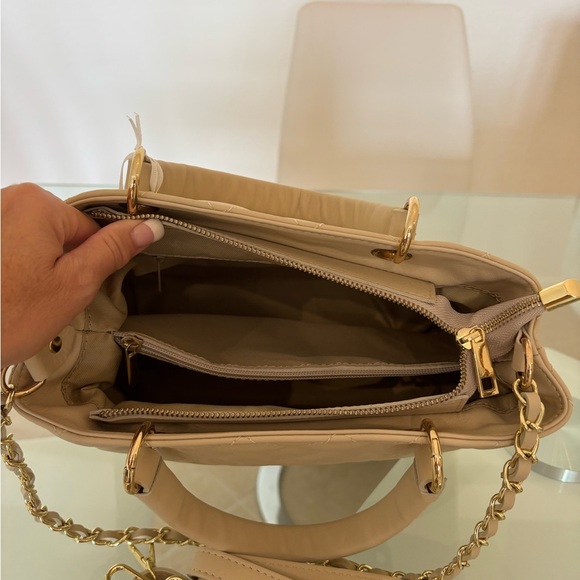 Tan Quilted Leather Shoulder Bag with Gold Chain - Picture 4 of 6